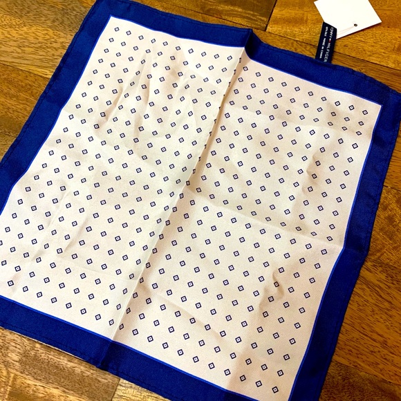 3 New Tommy Hilfiger Ties - Picture 5 of 7